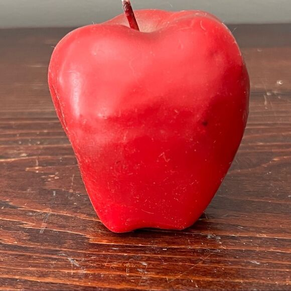 Vintage Red Apple candle - Picture 3 of 4